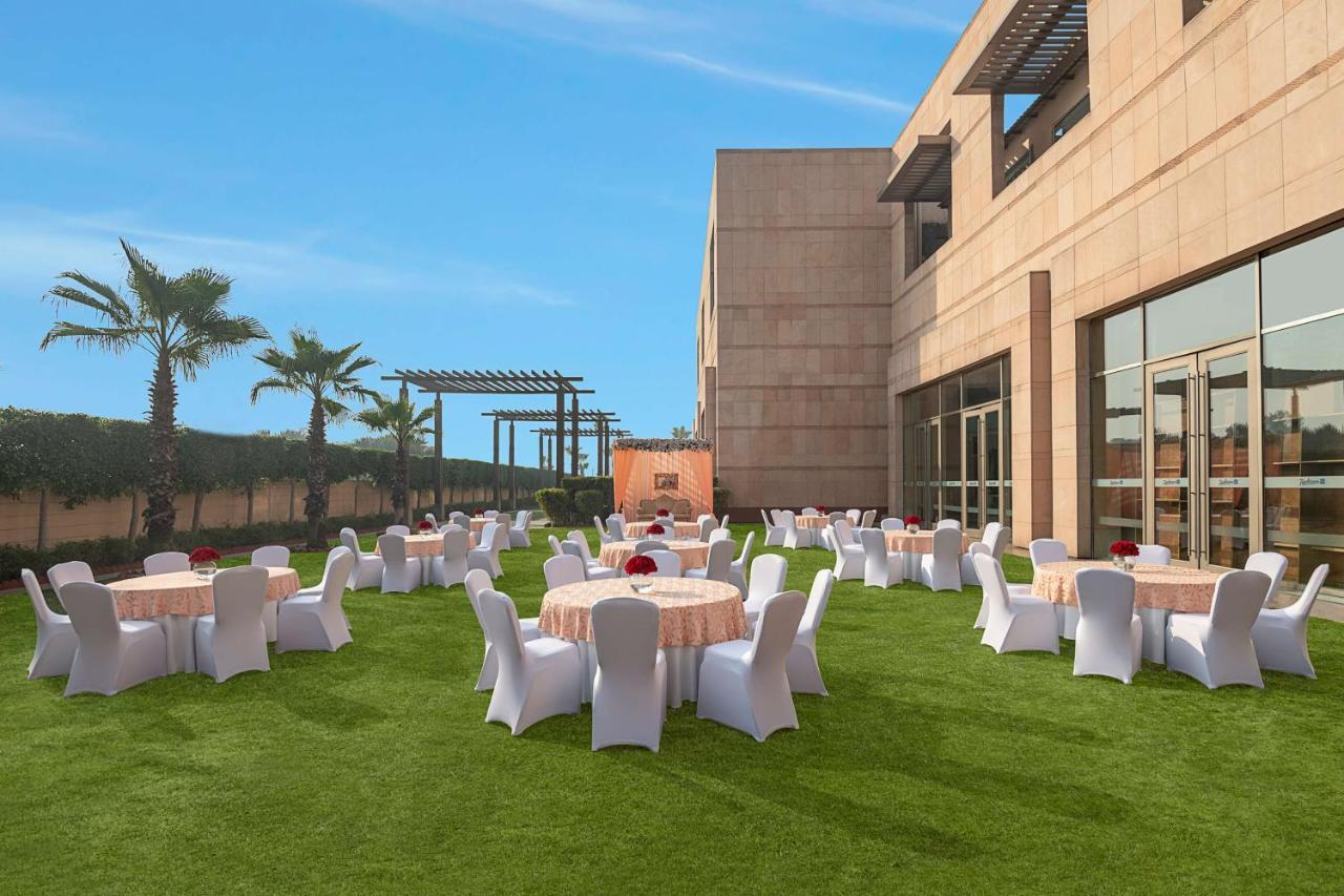 ラディソン ブル ホテル アムリトサル エクステリア 写真 The Westin, Gurgaon
