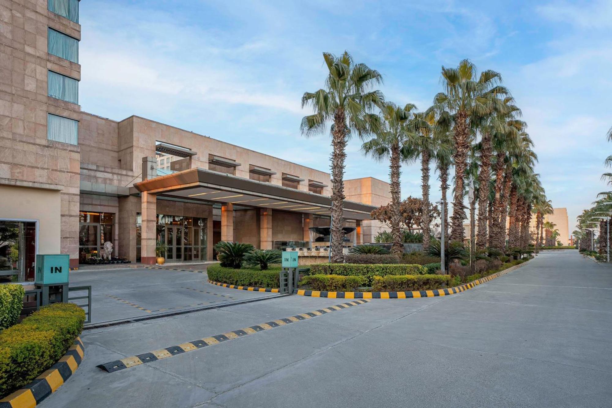 ラディソン ブル ホテル アムリトサル エクステリア 写真 The Leela Palace, New Delhi